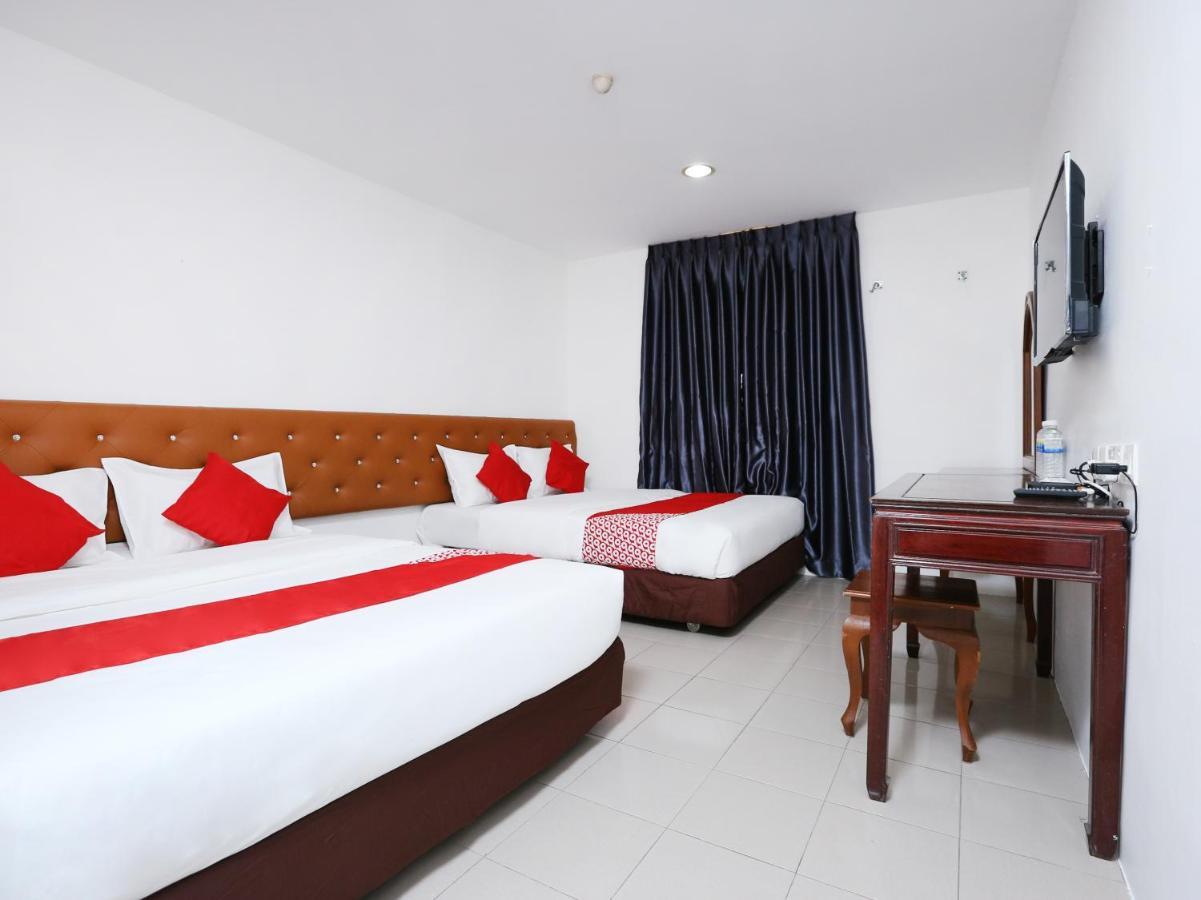 Oyo 89672 Eg Hotel Jj جوهر بهرو المظهر الخارجي الصورة