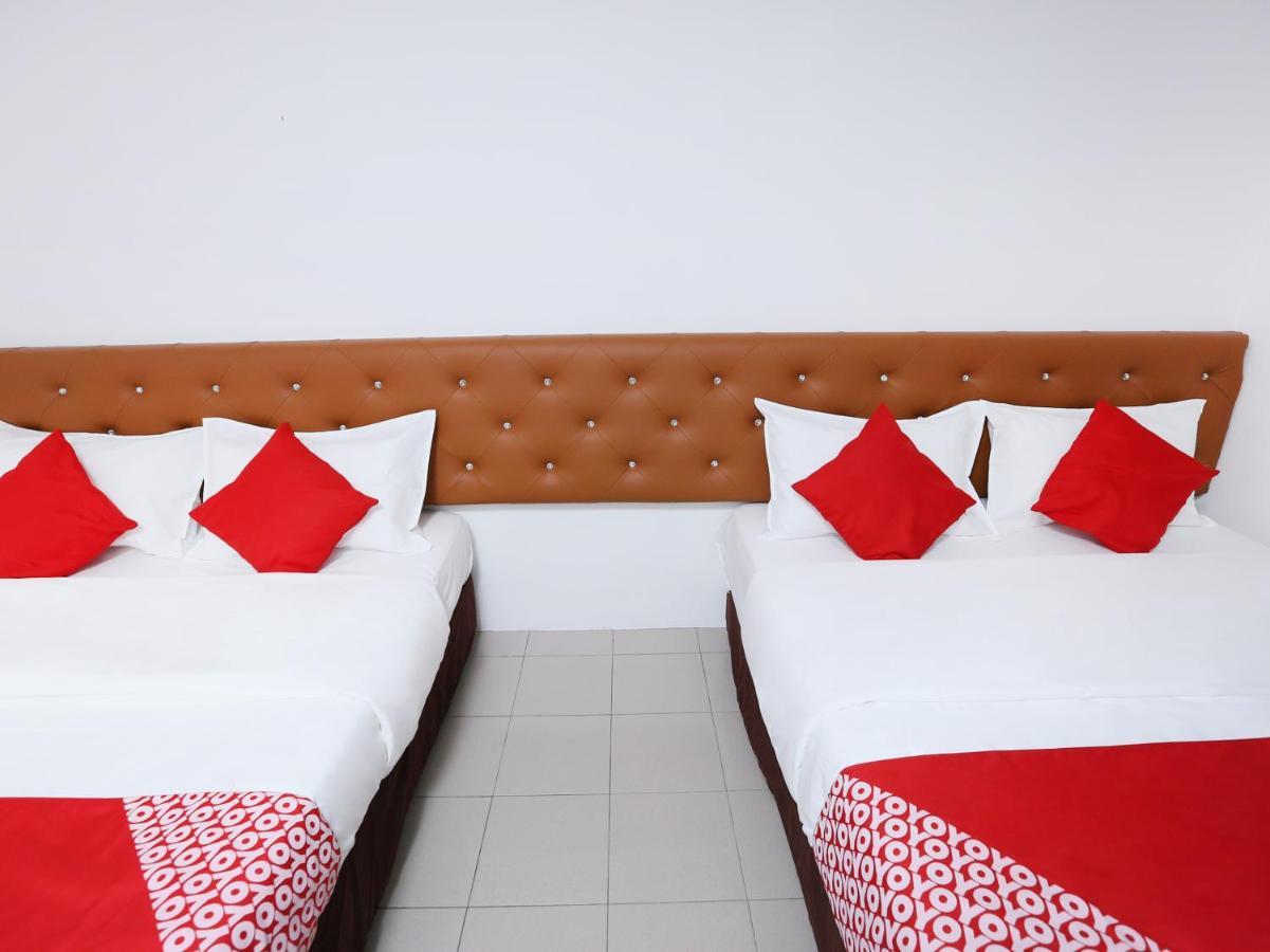 Oyo 89672 Eg Hotel Jj جوهر بهرو المظهر الخارجي الصورة