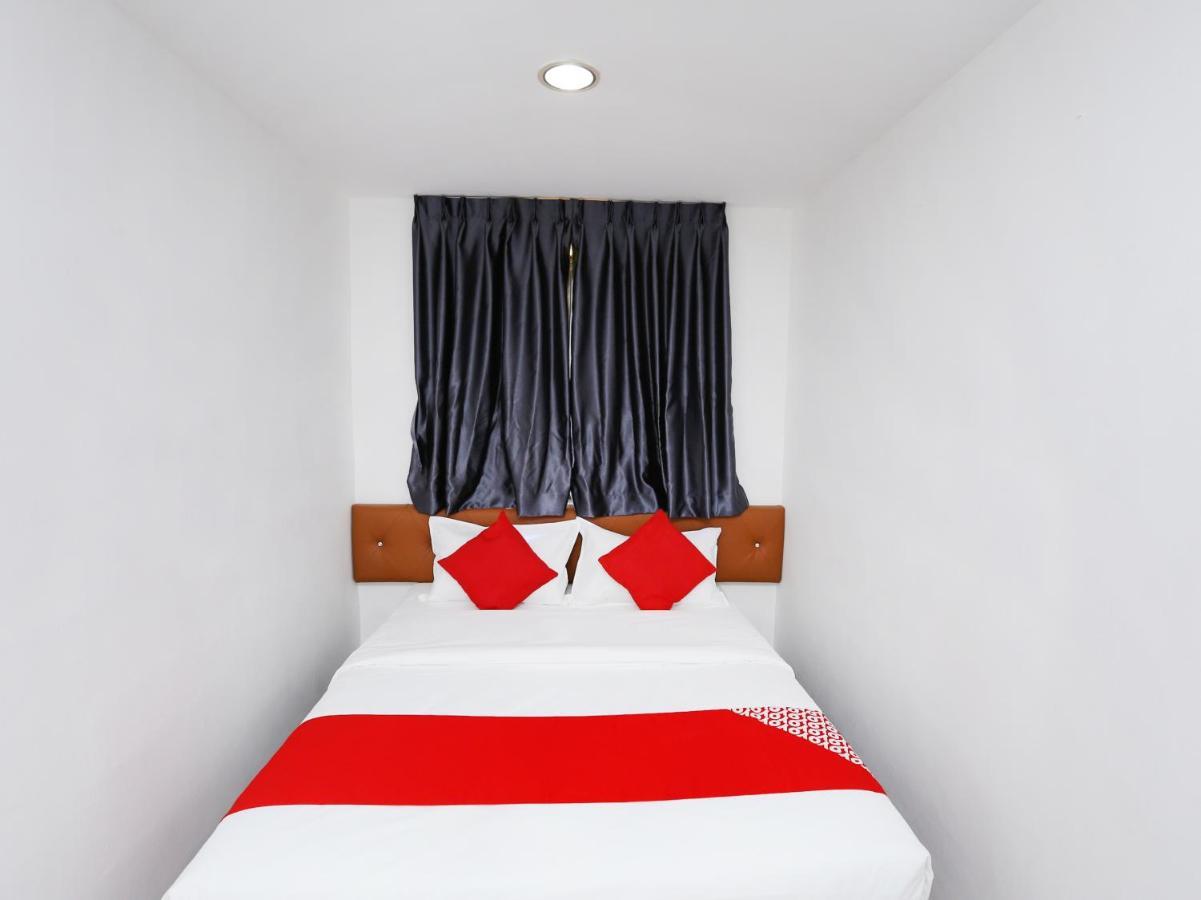 Oyo 89672 Eg Hotel Jj جوهر بهرو المظهر الخارجي الصورة