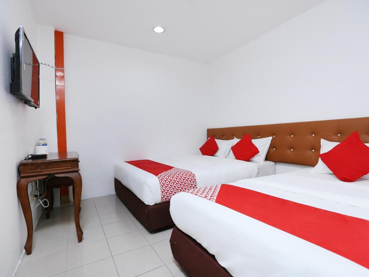 Oyo 89672 Eg Hotel Jj جوهر بهرو المظهر الخارجي الصورة