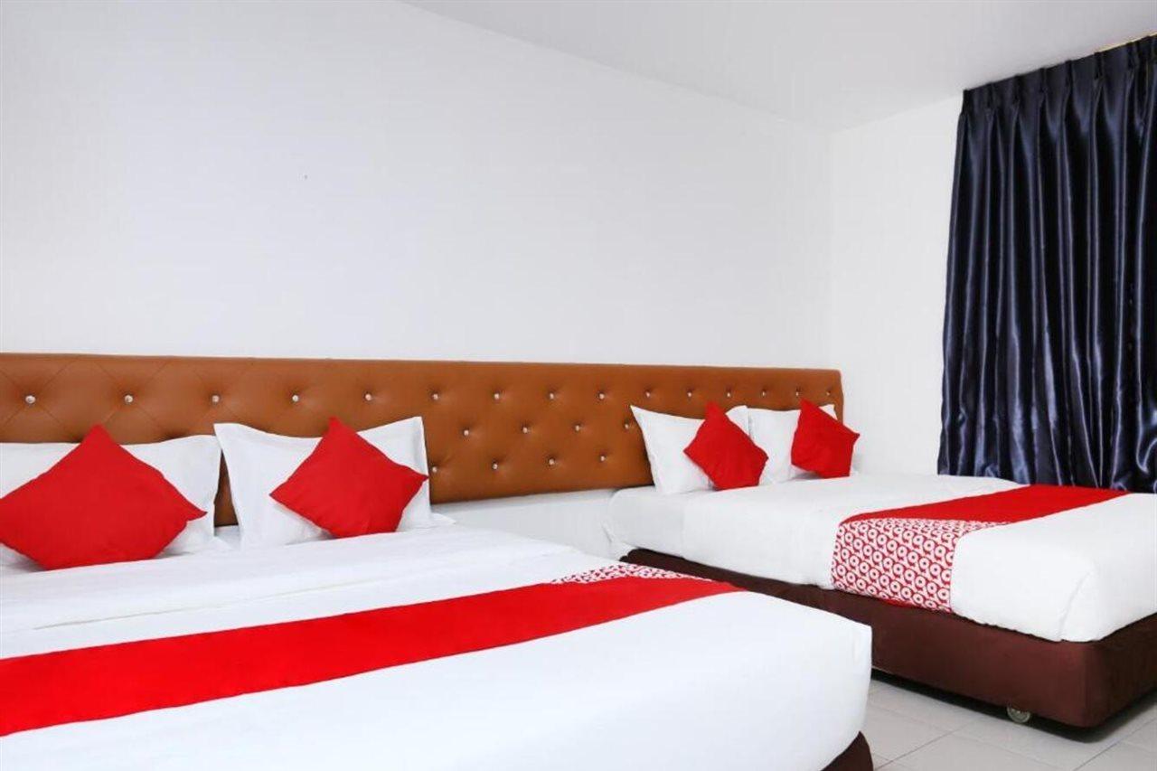 Oyo 89672 Eg Hotel Jj جوهر بهرو المظهر الخارجي الصورة