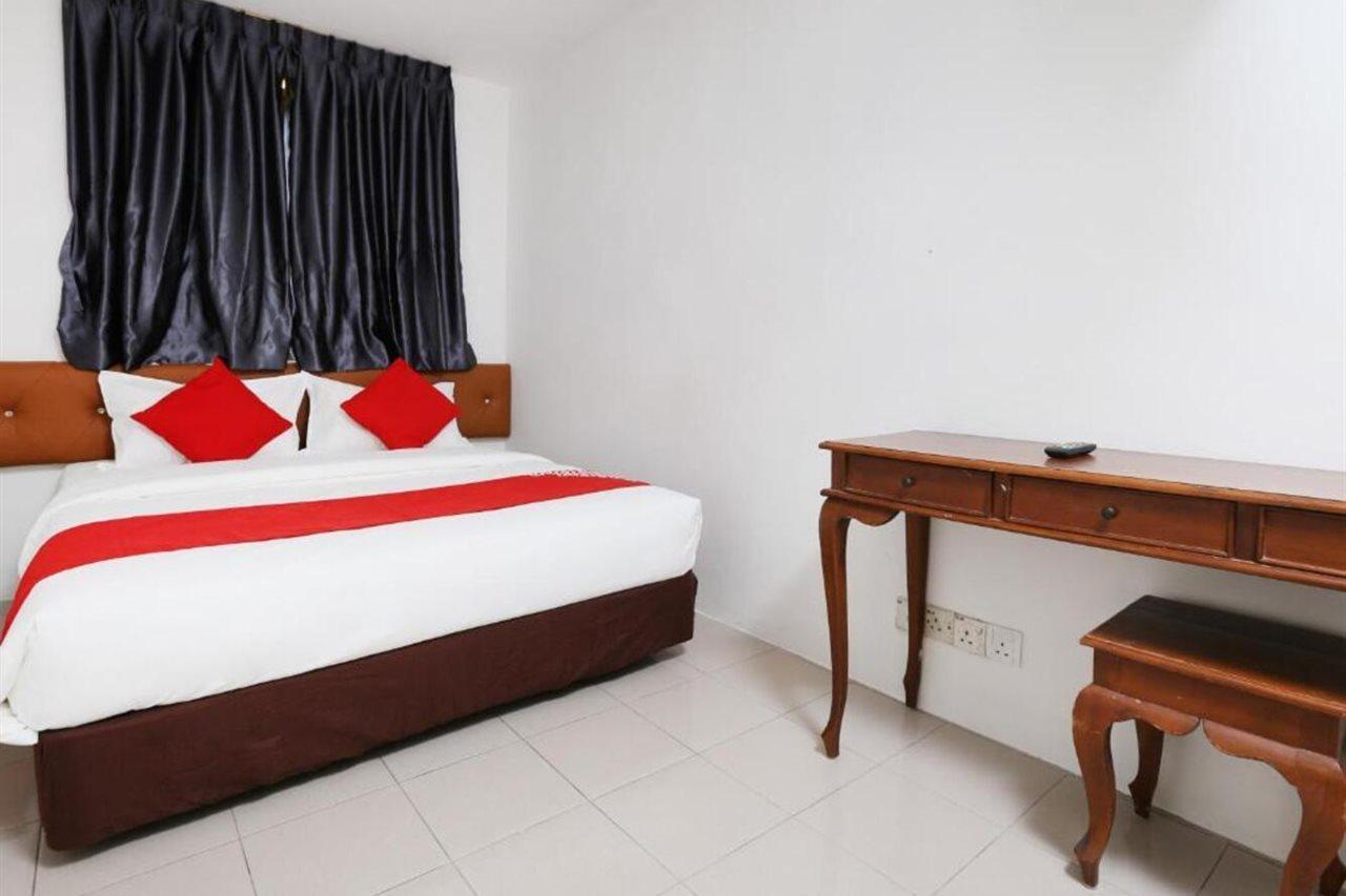 Oyo 89672 Eg Hotel Jj جوهر بهرو المظهر الخارجي الصورة